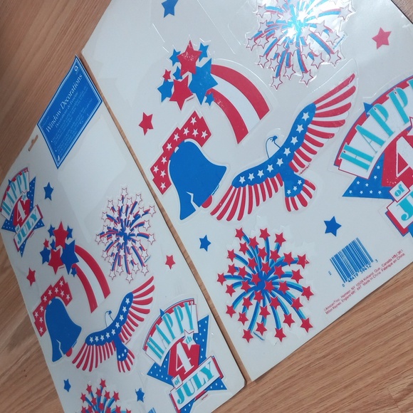 Amscan Happy 4th of July Window decorations 2 sets - Picture 3 of 5